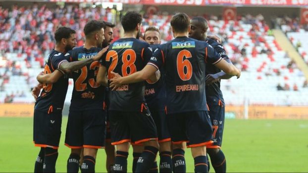 Başakşehir, Antalyaspor deplasmanında kazanmayı bildi!